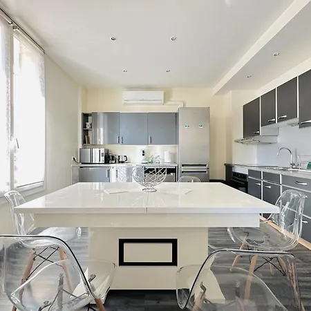 Le Globe Trotteur - 2 Pieces Centre Apartment *