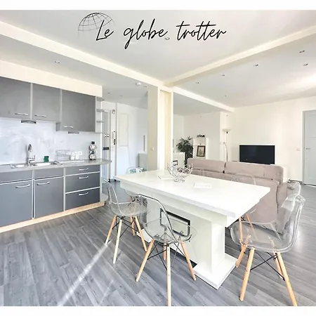 Le Globe Trotteur - 2 Pieces Centre * Канны